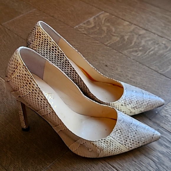 Ivanka Trump heels 👠  size 6 - Picture 1 of 6